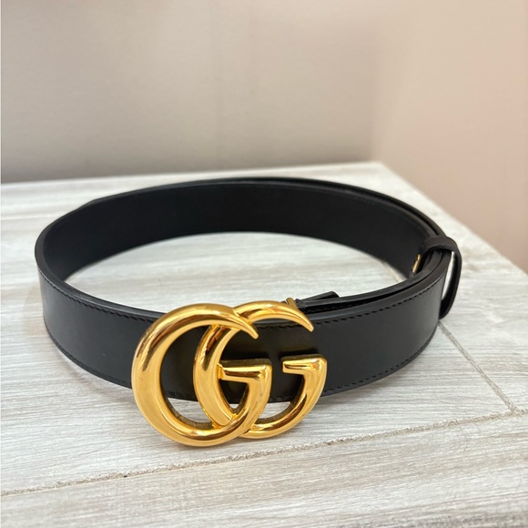 Black Leather Gucci Belt